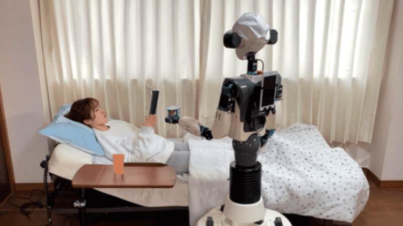 医療現場で活躍する人型ロボット